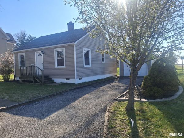 515 WALNUT Street, Varna, IL 61375