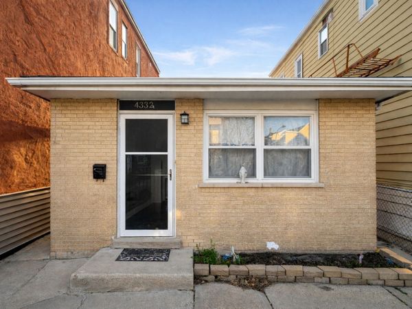 4332 S Wood Street, Chicago, IL 60609