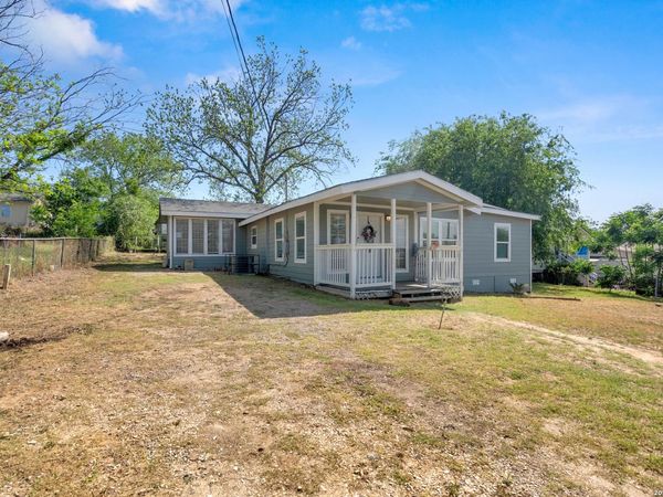 4236 Lonesome Trl, Von Ormy, TX 78073