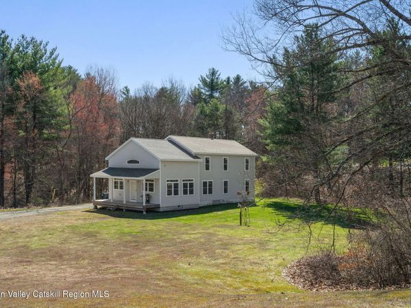 118 Hennett Road, Valatie, NY 12184