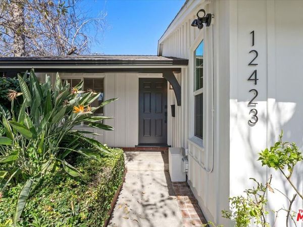 12423 Martha Street, Valley Village, CA 91607