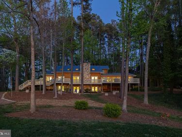 11713 WAYNE LANE , BUMPASS, VA 23024