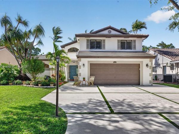 15620 Gauntlet Hall Mnr, Davie, FL 33331