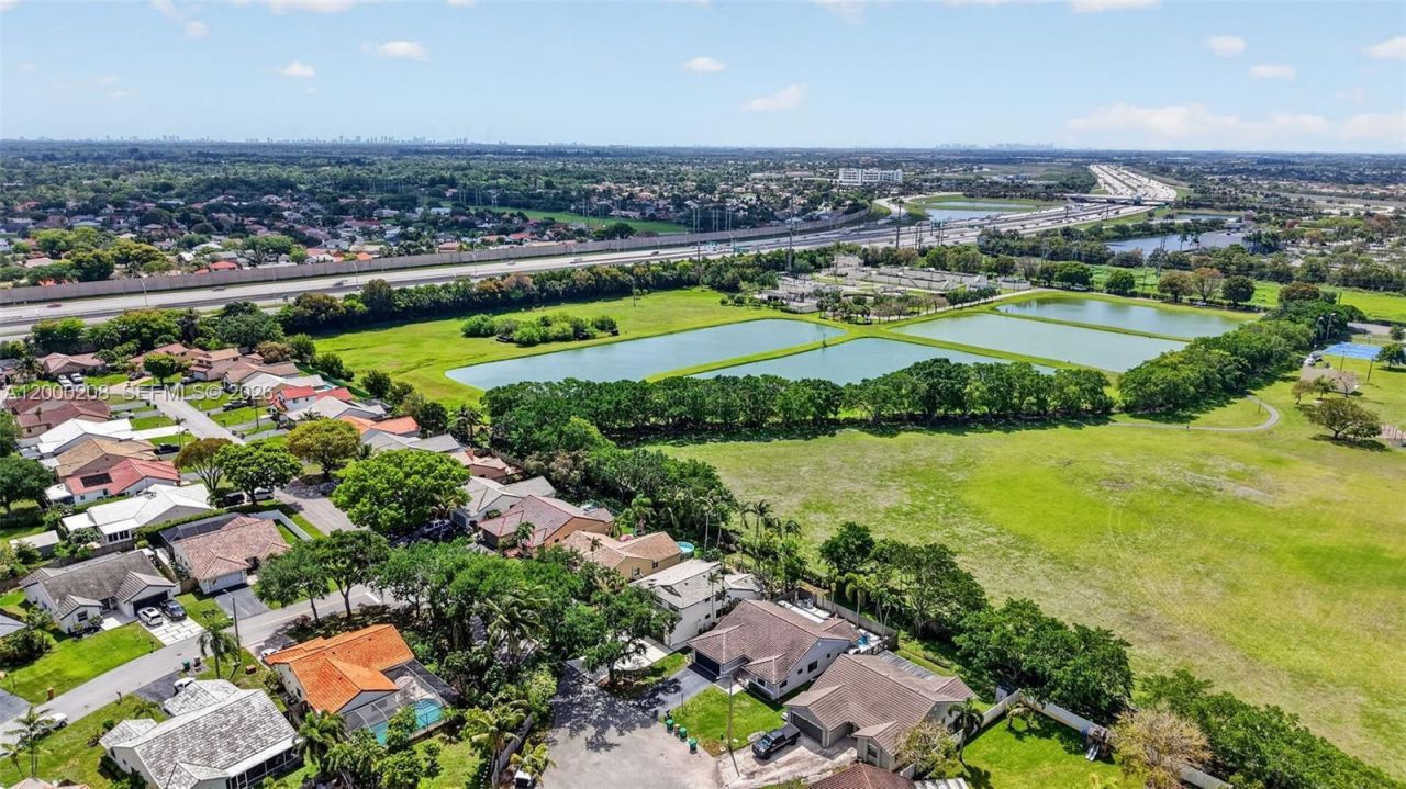 15620 Gauntlet Hall Mnr, Davie, FL 33331 Photo