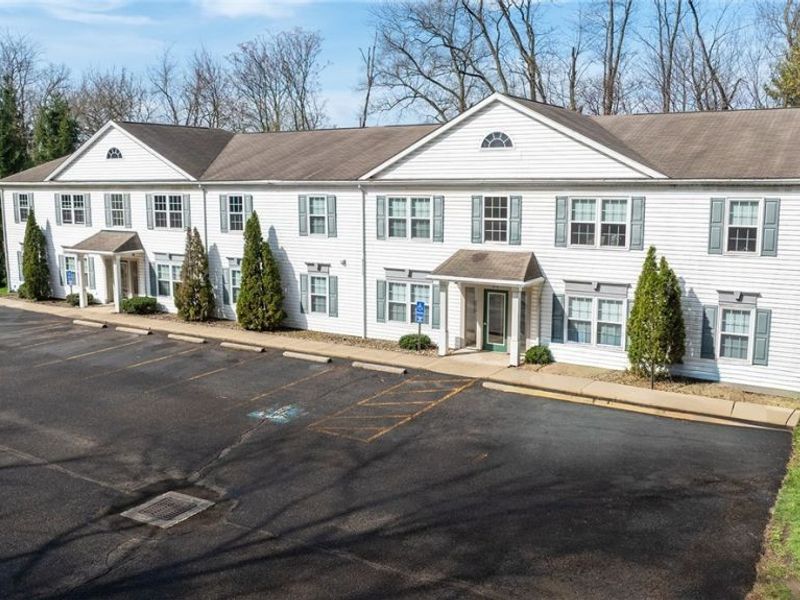 426 Oakwood, Wadsworth, OH 44281 Photo 2