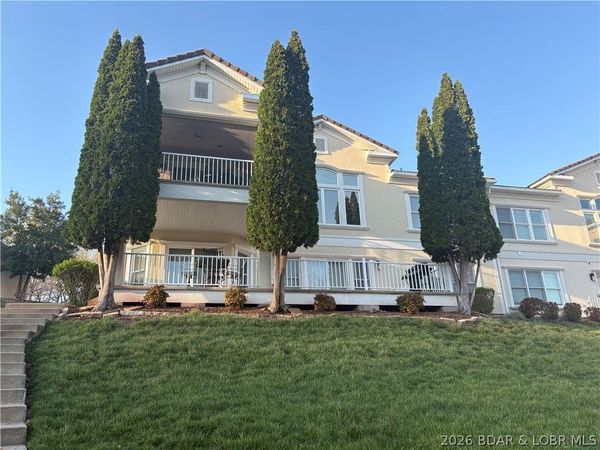 74 Bello Point Drive, Sunrise Beach, MO 65079