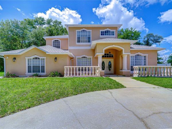 6213 PARKWAY BOULEVARD , LAND O LAKES, FL 34639