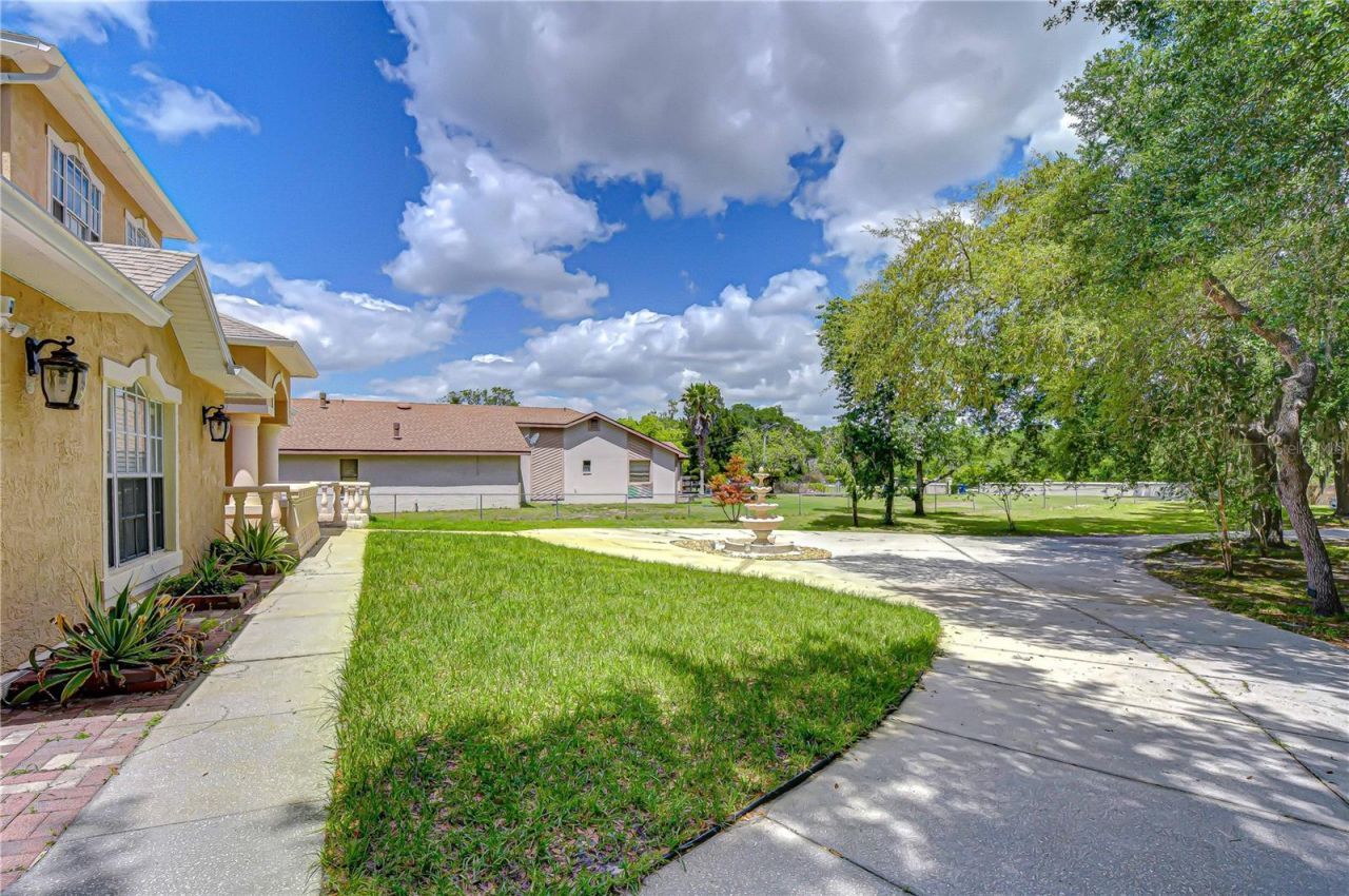 6213 Parkway Boulevard , Land O Lakes, FL 34639 Photo