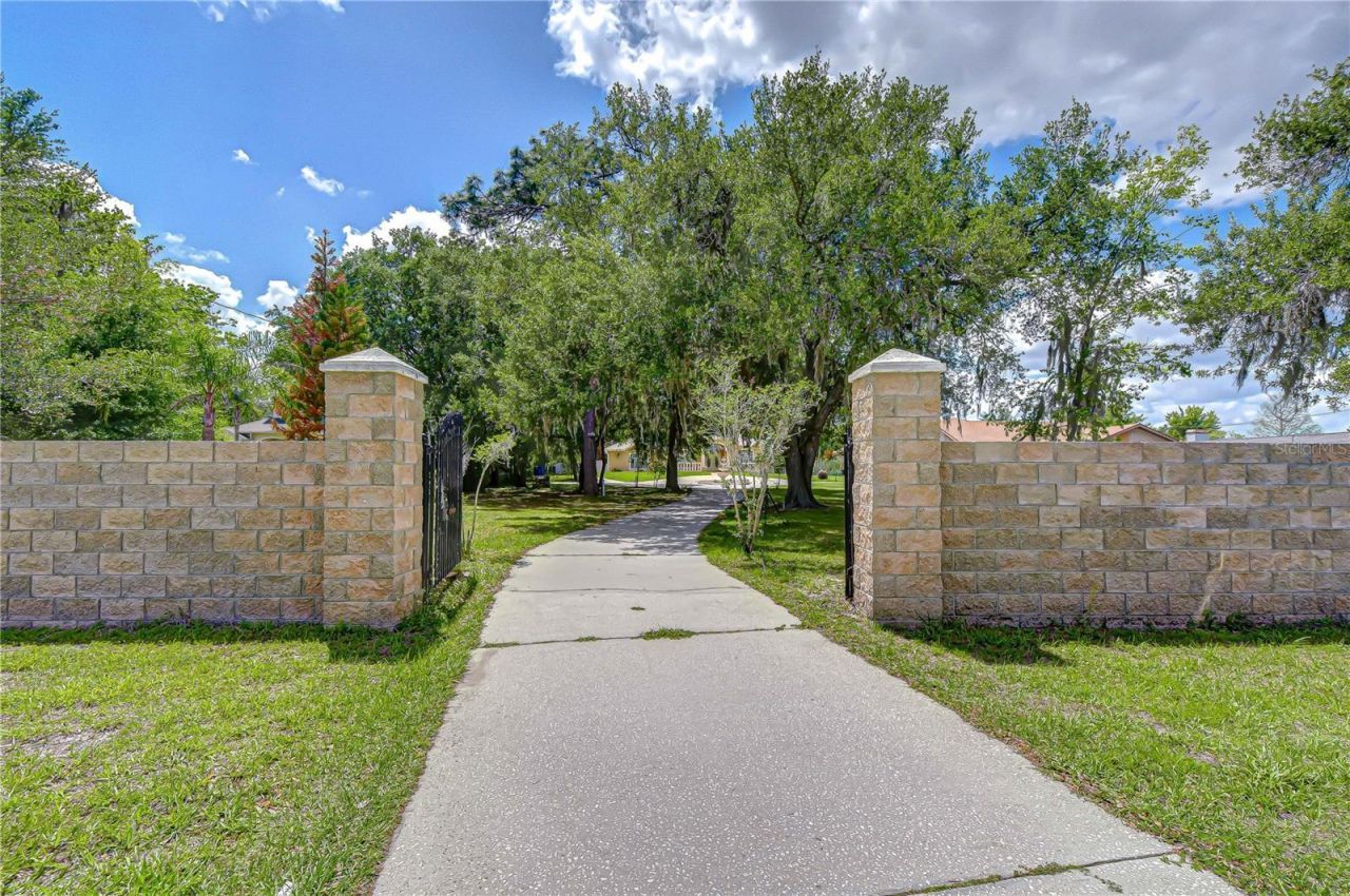 6213 Parkway Boulevard , Land O Lakes, FL 34639 Photo