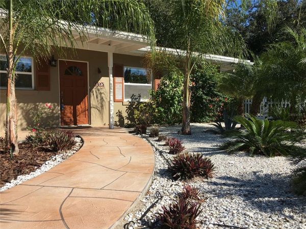 1415 S SCHOOL AVENUE , SARASOTA, FL 34239