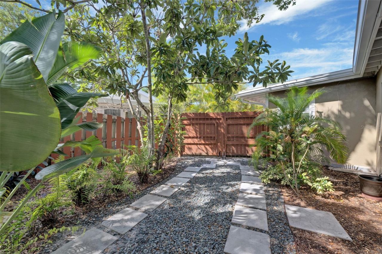 1415 S School Avenue, Sarasota, FL 34239 Photo