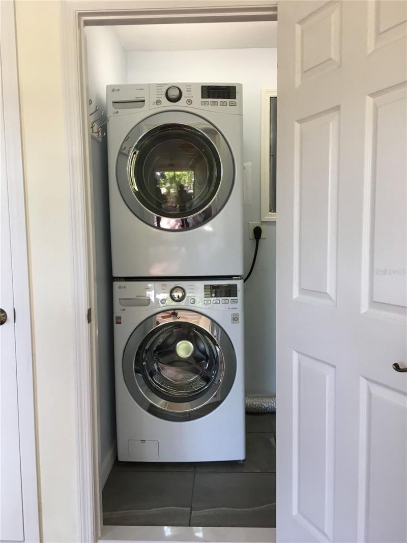 1415 S School Avenue , Sarasota, FL 34239 Photo