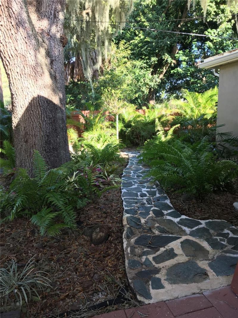 1415 S School Avenue , Sarasota, FL 34239 Photo