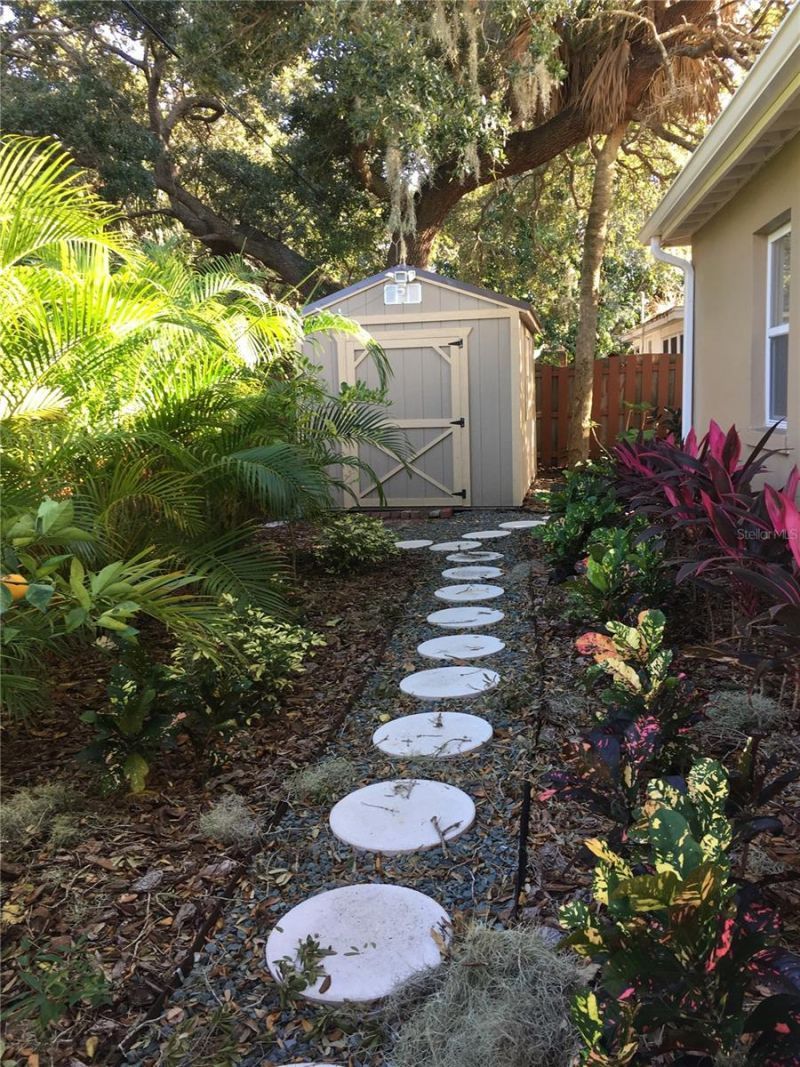 1415 S School Avenue , Sarasota, FL 34239 Photo