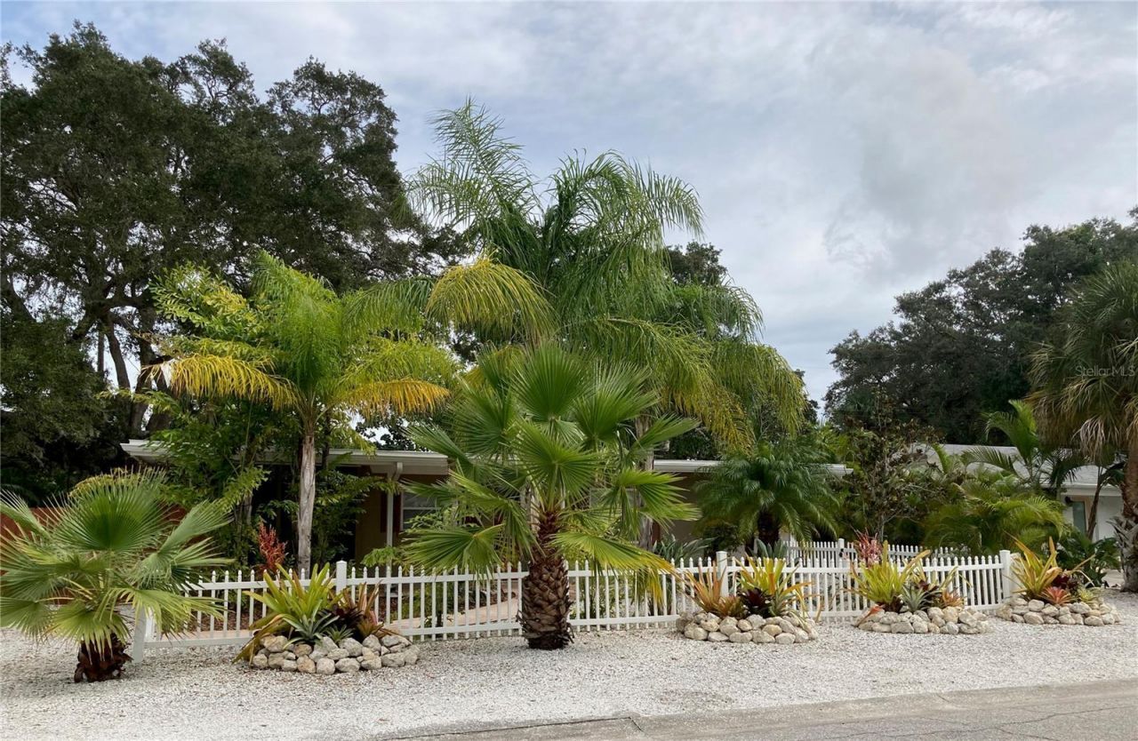 1415 S School Avenue , Sarasota, FL 34239 Photo