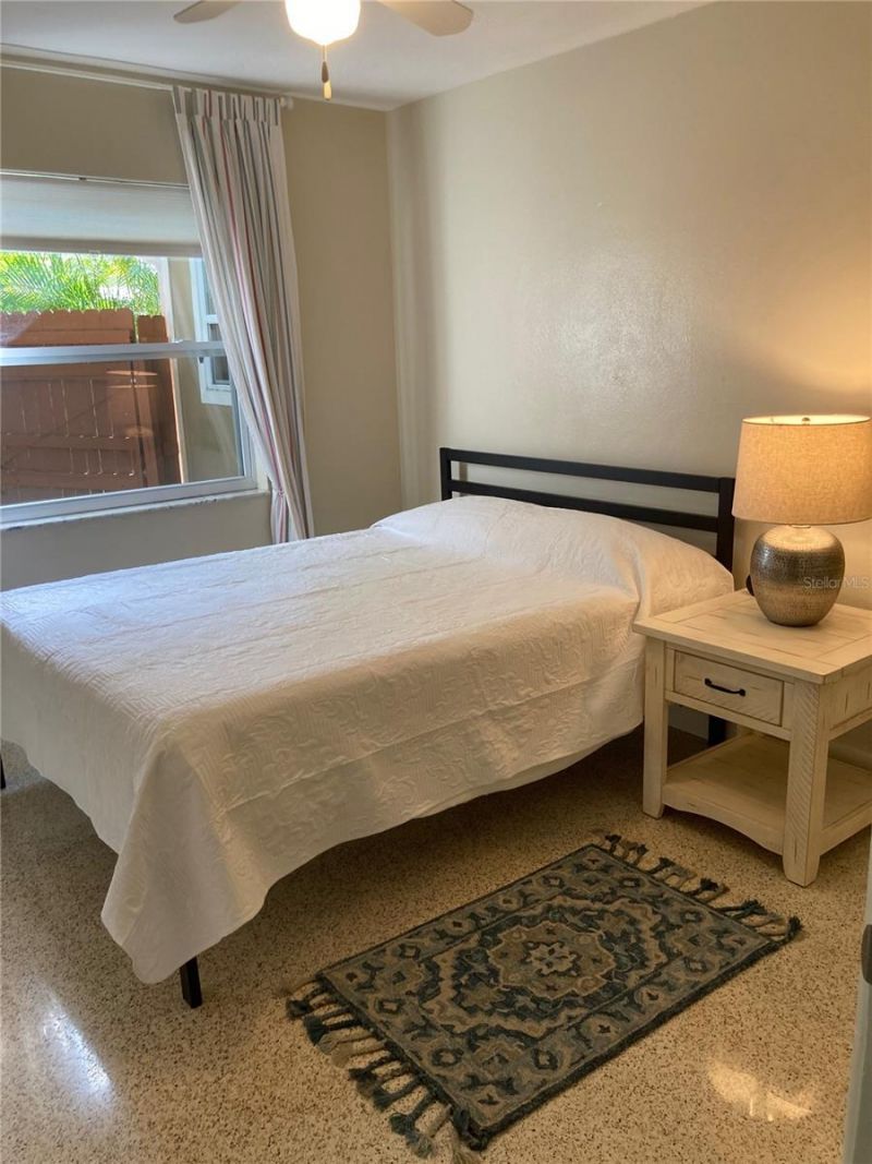 1415 S School Avenue , Sarasota, FL 34239 Photo