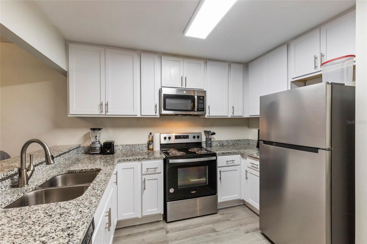 4955 Knightsbridge Circle N, Jacksonville, FL 32244 Photo