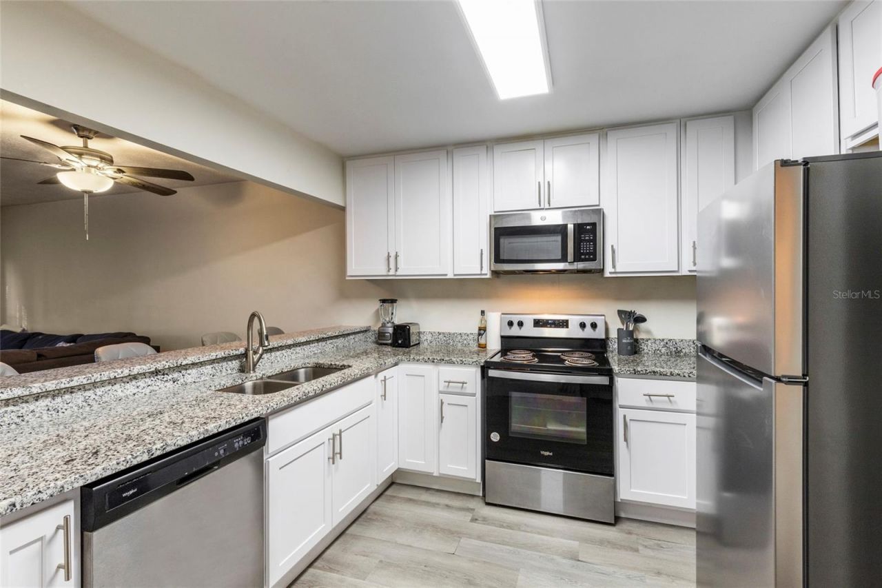 4955 Knightsbridge Circle N, Jacksonville, FL 32244 Photo