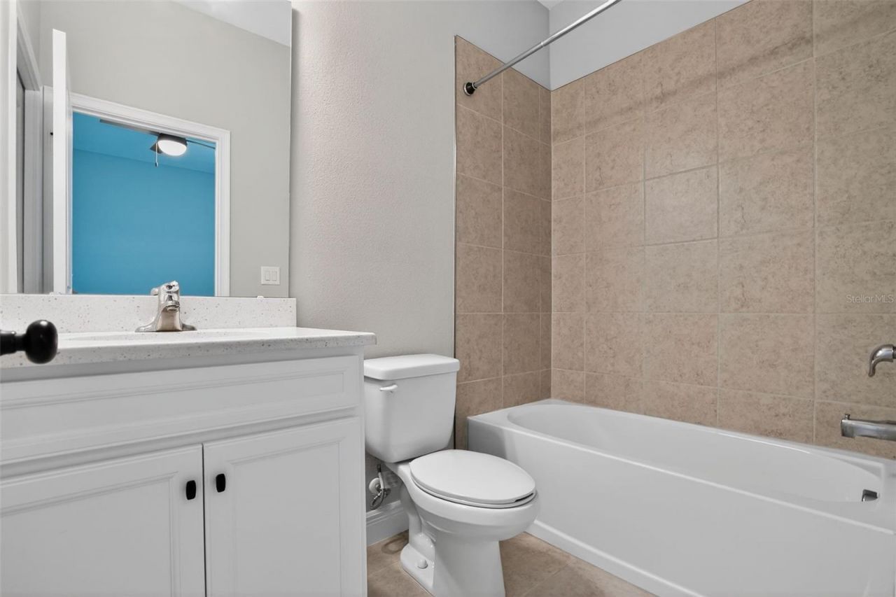 8131 Tea Olive Terrace, Palmetto, FL 34221 Photo