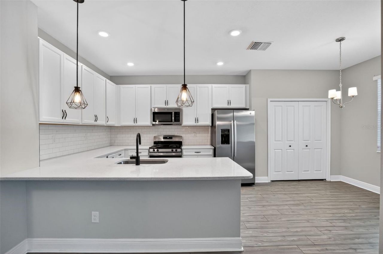 8131 Tea Olive Terrace, Palmetto, FL 34221 Photo