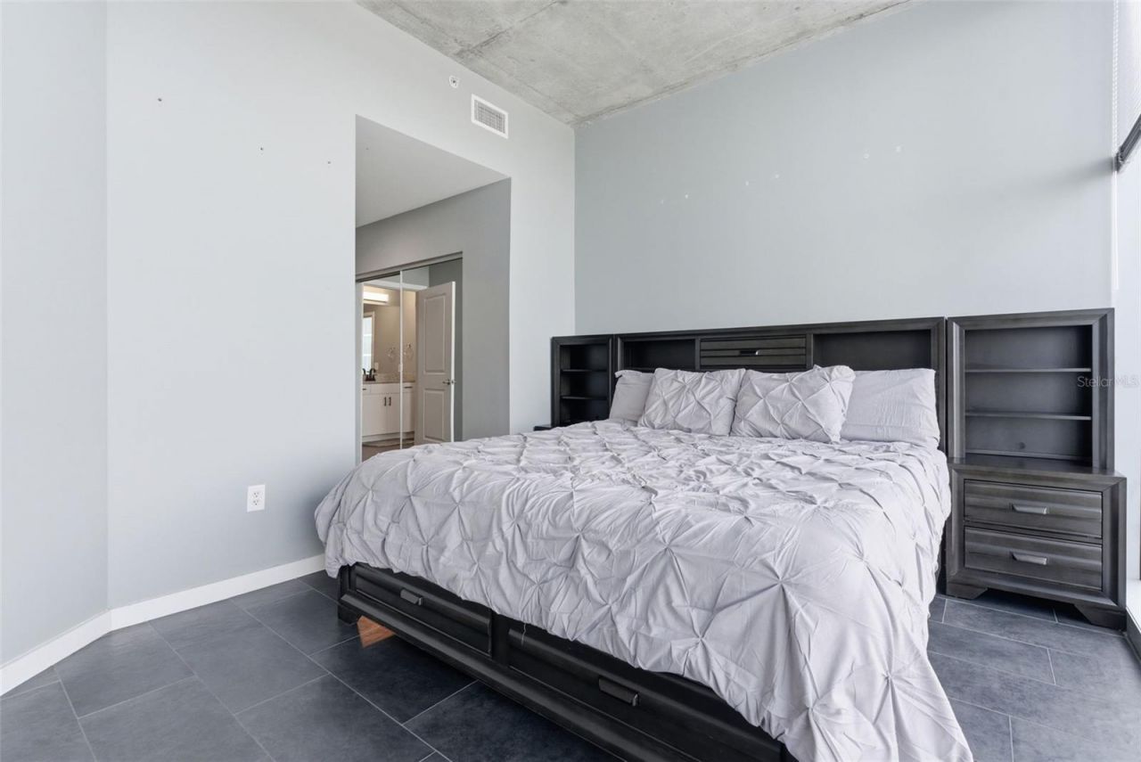 777 N Ashley Drive, Unit 2513, Tampa, FL 33602 Photo