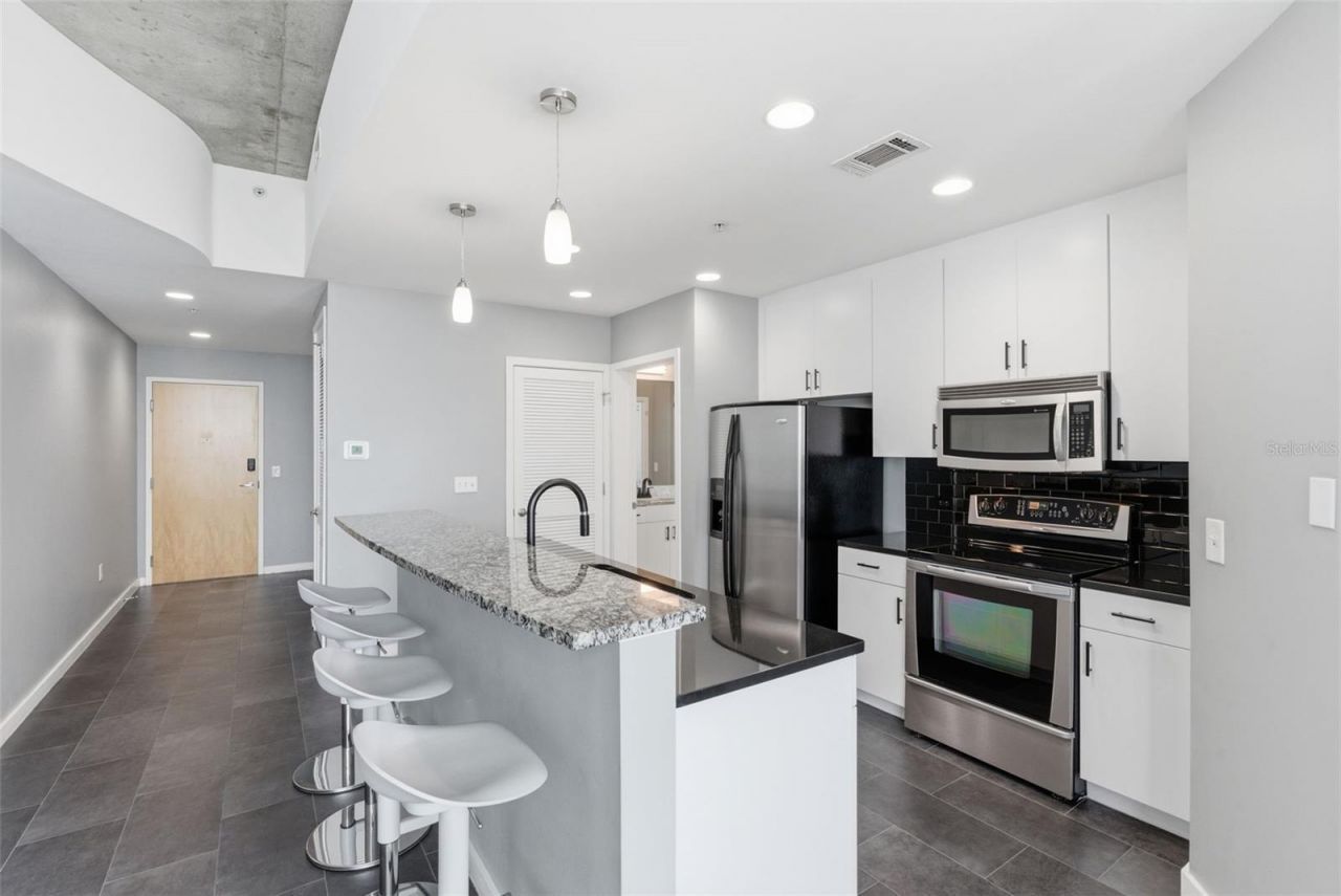 777 N Ashley Drive, Unit 2513, Tampa, FL 33602 Photo
