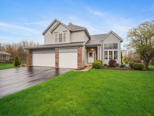 1324 Richmond Lane , Bartlett, IL 60103