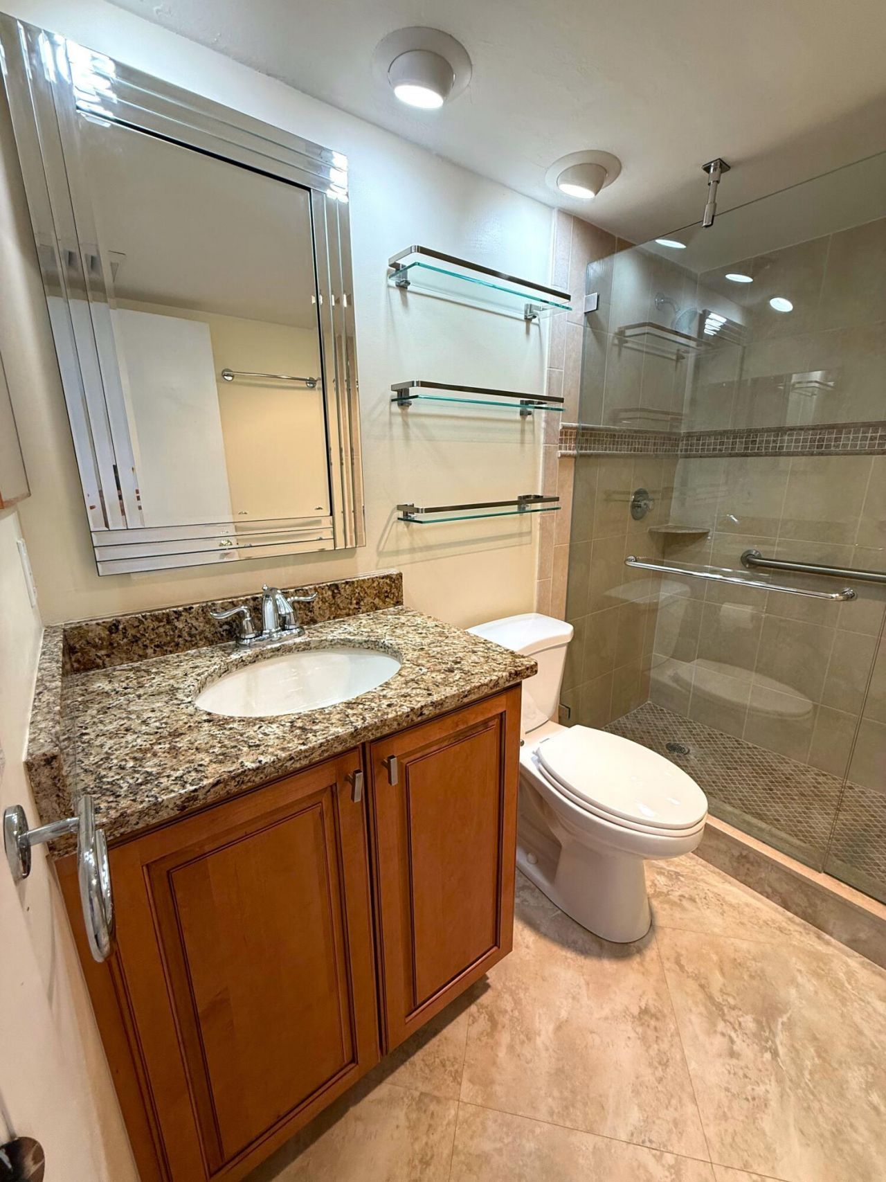 5200 N Flagler Drive, Unit 1604, West Palm Beach, FL 33407 Photo