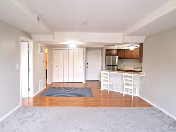 6337 Roosevelt Road , Unit 202, Berwyn, IL 60402