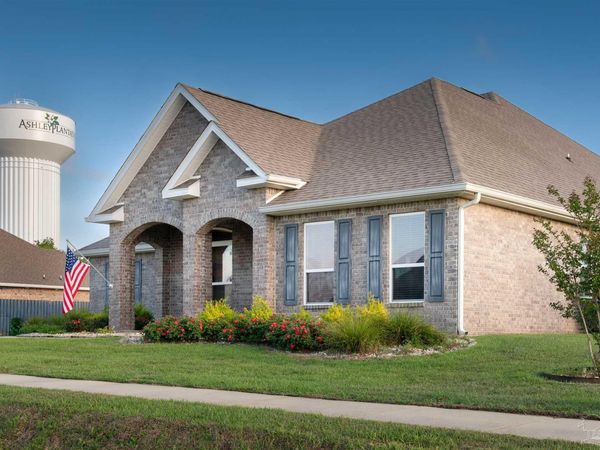 2759 Gemstone Cir, Pace, FL 32571