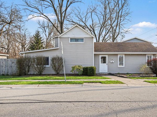 200 Harrington Avenue, Crown Point, IN 46307