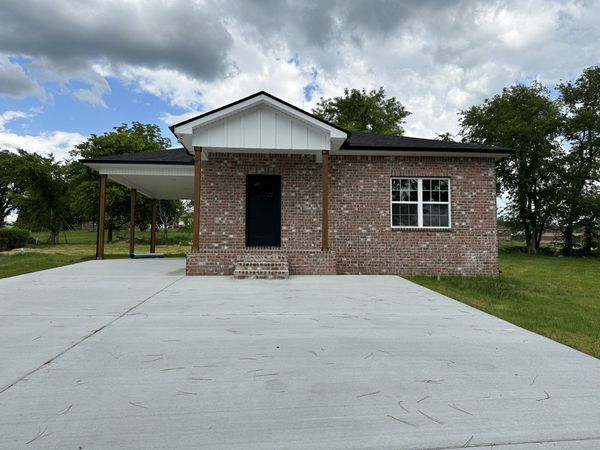 632 W Adams St, Woodbury, TN 37190