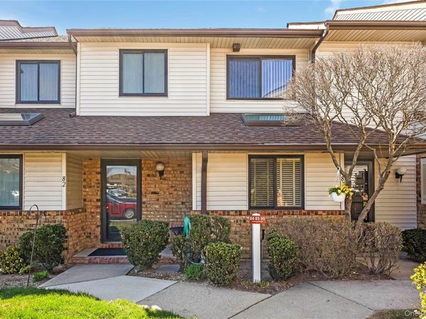 82 COTTONWOOD CT. , Unit 82, Wantagh, NY 11793