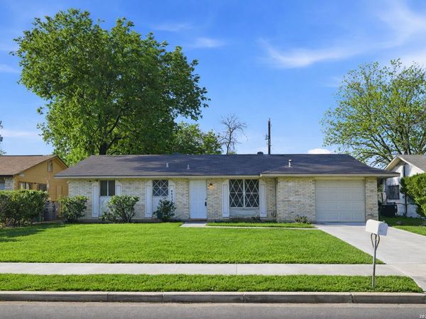 4606 Hollyspring Drive, San Antonio, TX 78220