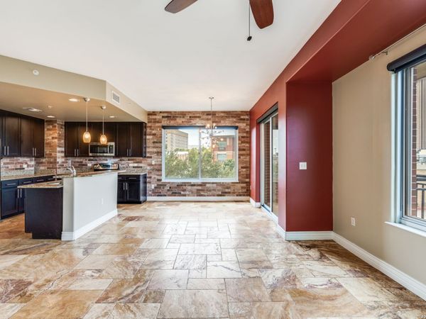 215 N Center, Unit 307, San Antonio, TX 78202