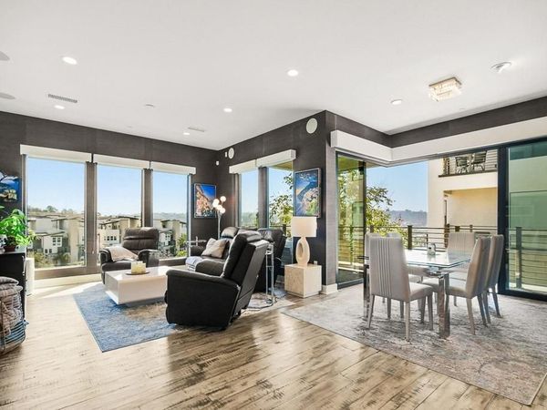 8571 Aspect Dr, San Diego, CA 92108