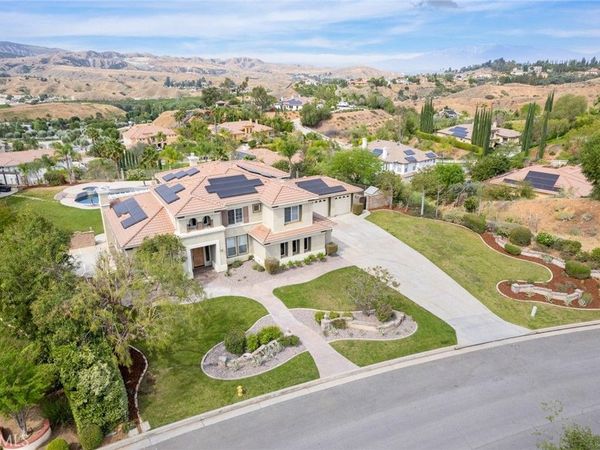 1910 Mesa View Lane, Redlands, CA 92373