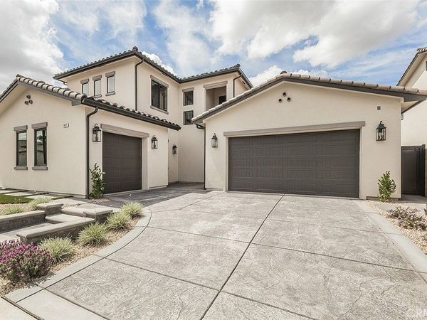 11421 N Live Oak Drive, Fresno, CA 93730