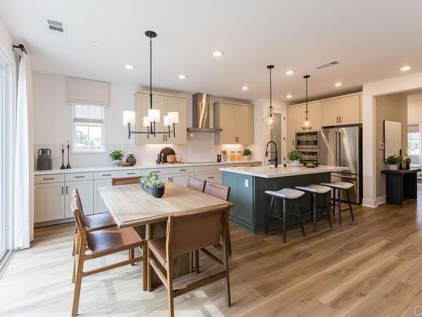 716 Miravar Place, Vista, CA 92081