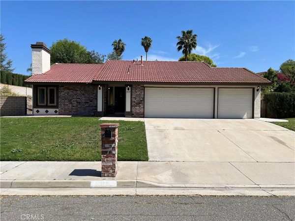6318 Westview Drive, Riverside, CA 92506