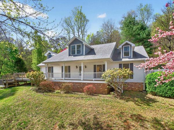 689 MUTTON HOLLOW RD, Stanardsville, VA 22973