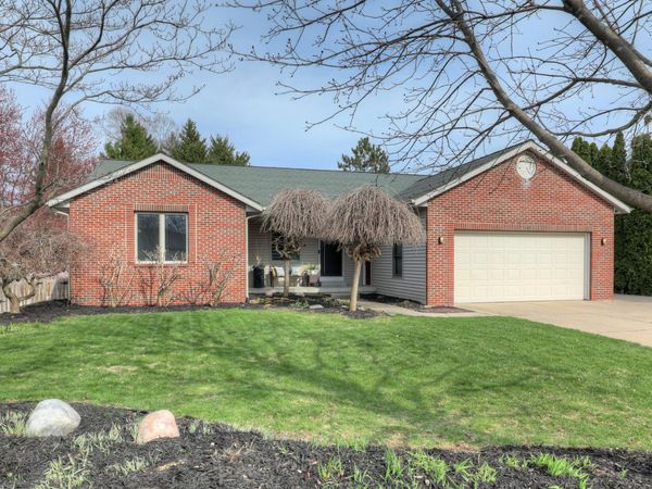 7304 21st Avenue, Jenison, MI 49428