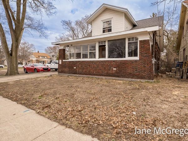 1350 Arthur Street, Muskegon, MI 49442