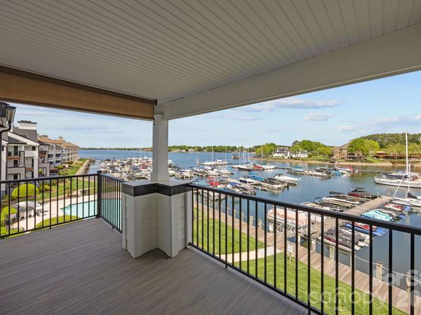 18749 Vineyard Point Lane , Cornelius, NC 28031