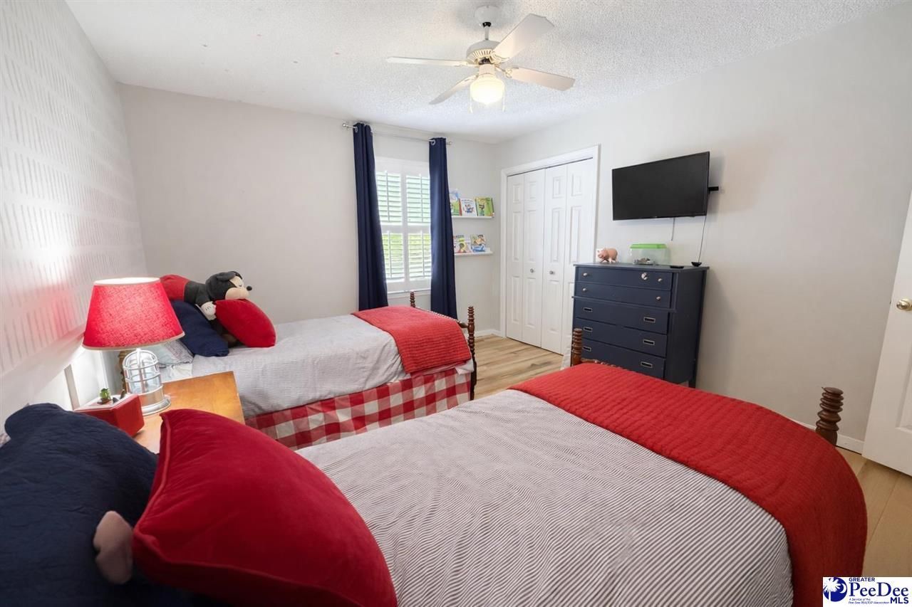 302 S Edisto Dr Photo 18