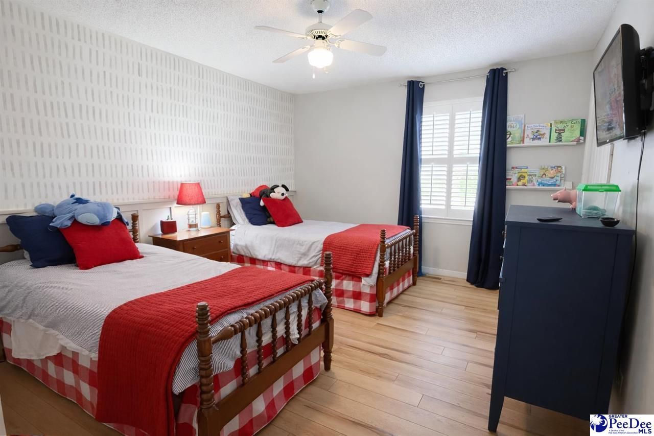 302 S Edisto Dr Photo 19