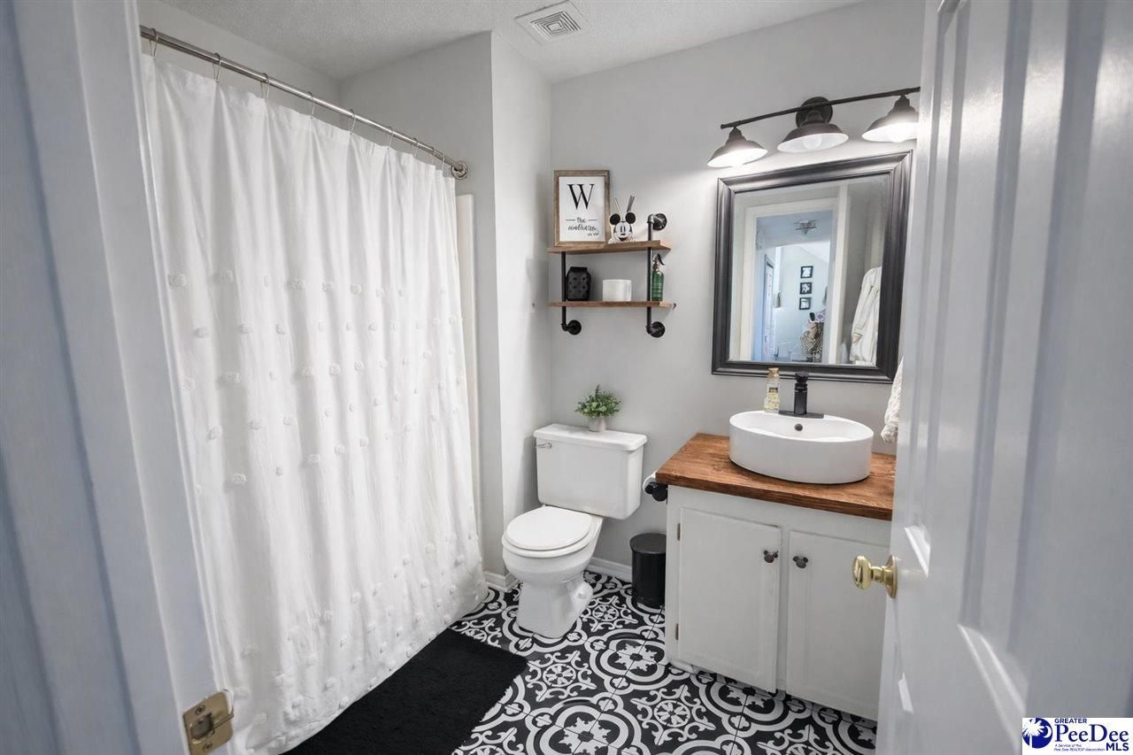 302 S Edisto Dr Photo 22