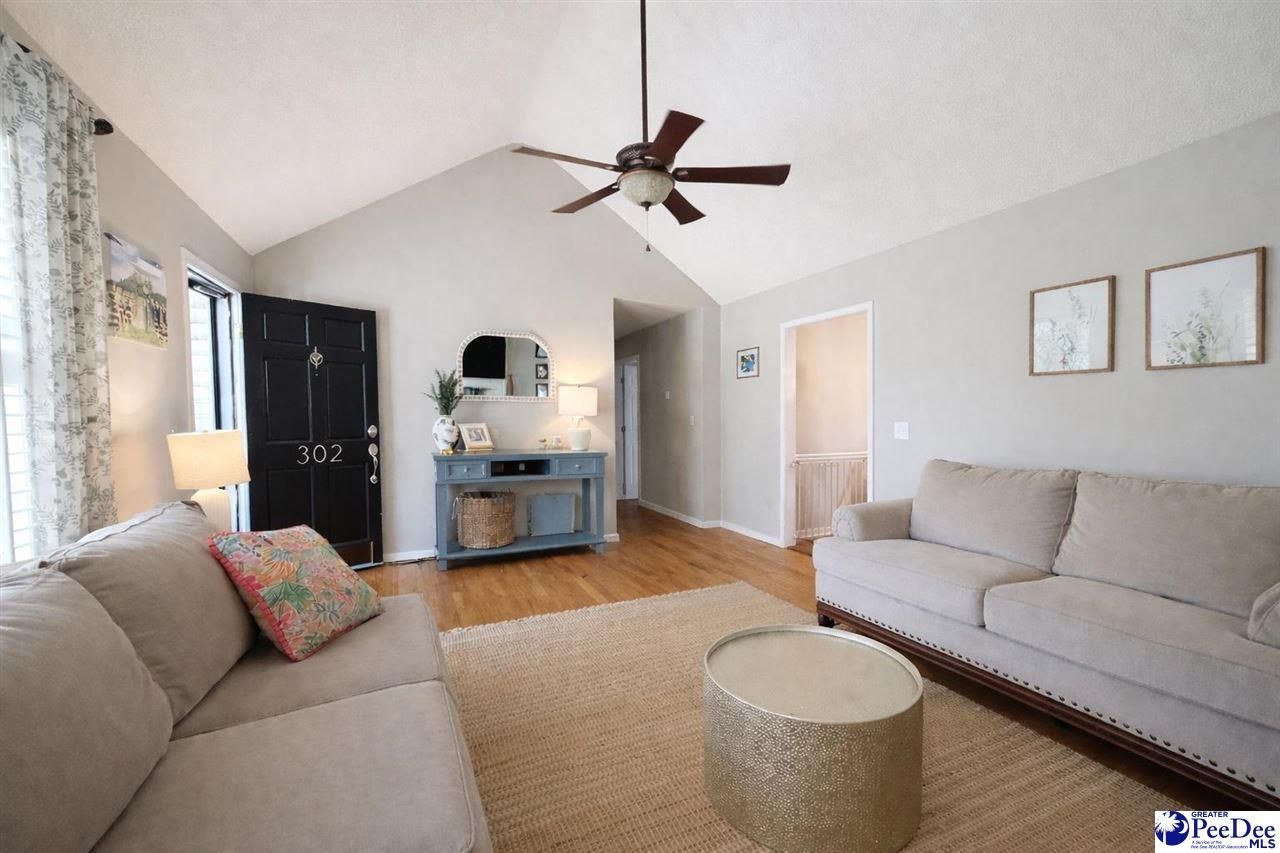 302 S Edisto Dr Photo 6