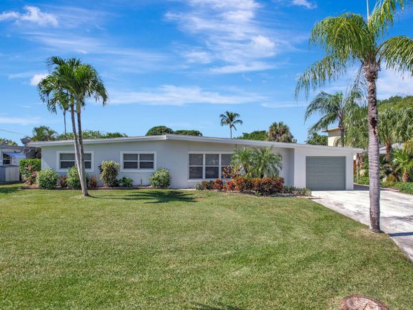 6821 Kingston Drive, Lake Worth, FL 33462