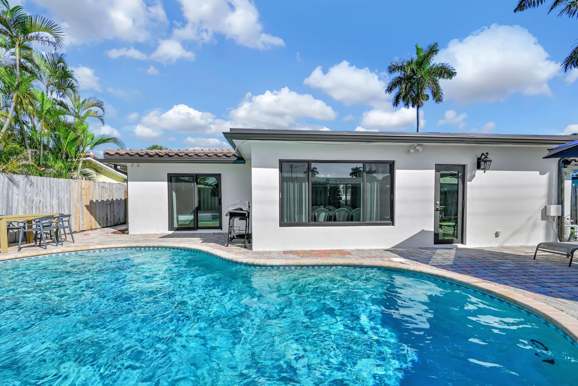 908 SE 16th Street, Deerfield Beach, FL 33441 Photo